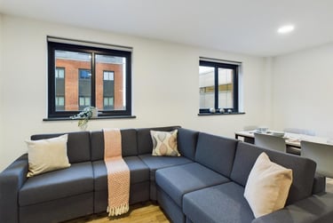 1 bed flat, Fletchamstead Highway, Canley, Coventry, CV49BY - Image 6